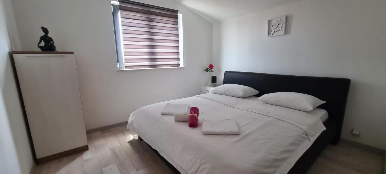 Apartments Centar Vodice Bagian luar foto